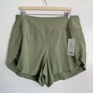 Athleta Run With It Shorts Size 1X - New